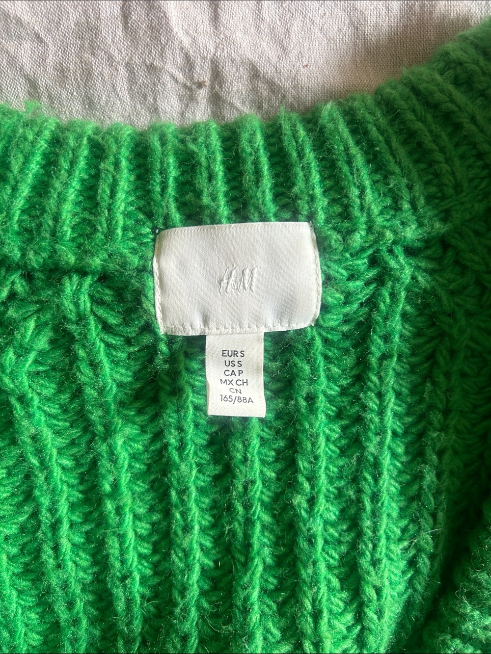 Swedish H&M Bright Green Chunky V-Neck Cardigan - Picture 3 of 5